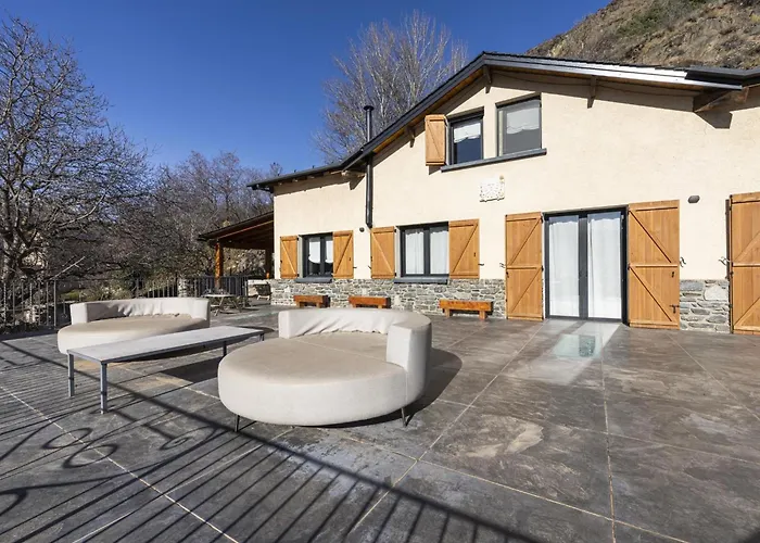 Casa Ideal 10 Personas Con Jardin Y Bbq * 拉图尔蒂卡罗